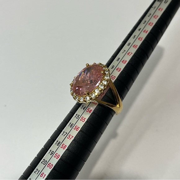 Vintage Jacqueline Kennedy Camrose & Kross Ring Simulated Oval Pink Halo Sz 6 - Picture 7 of 10